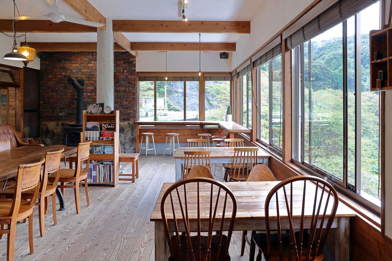 cafe&rest BAGDAD（バグダッド）